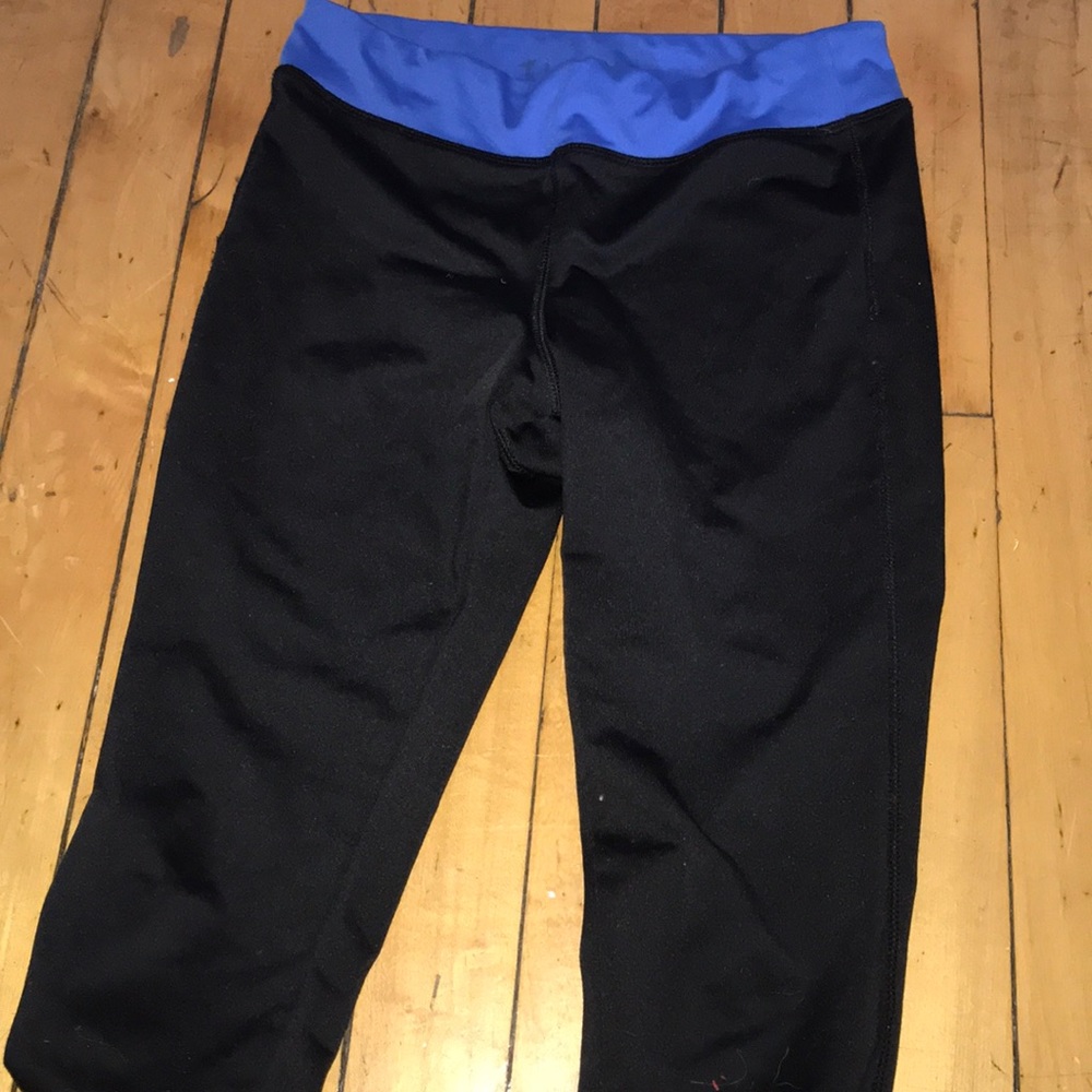 Capri pants